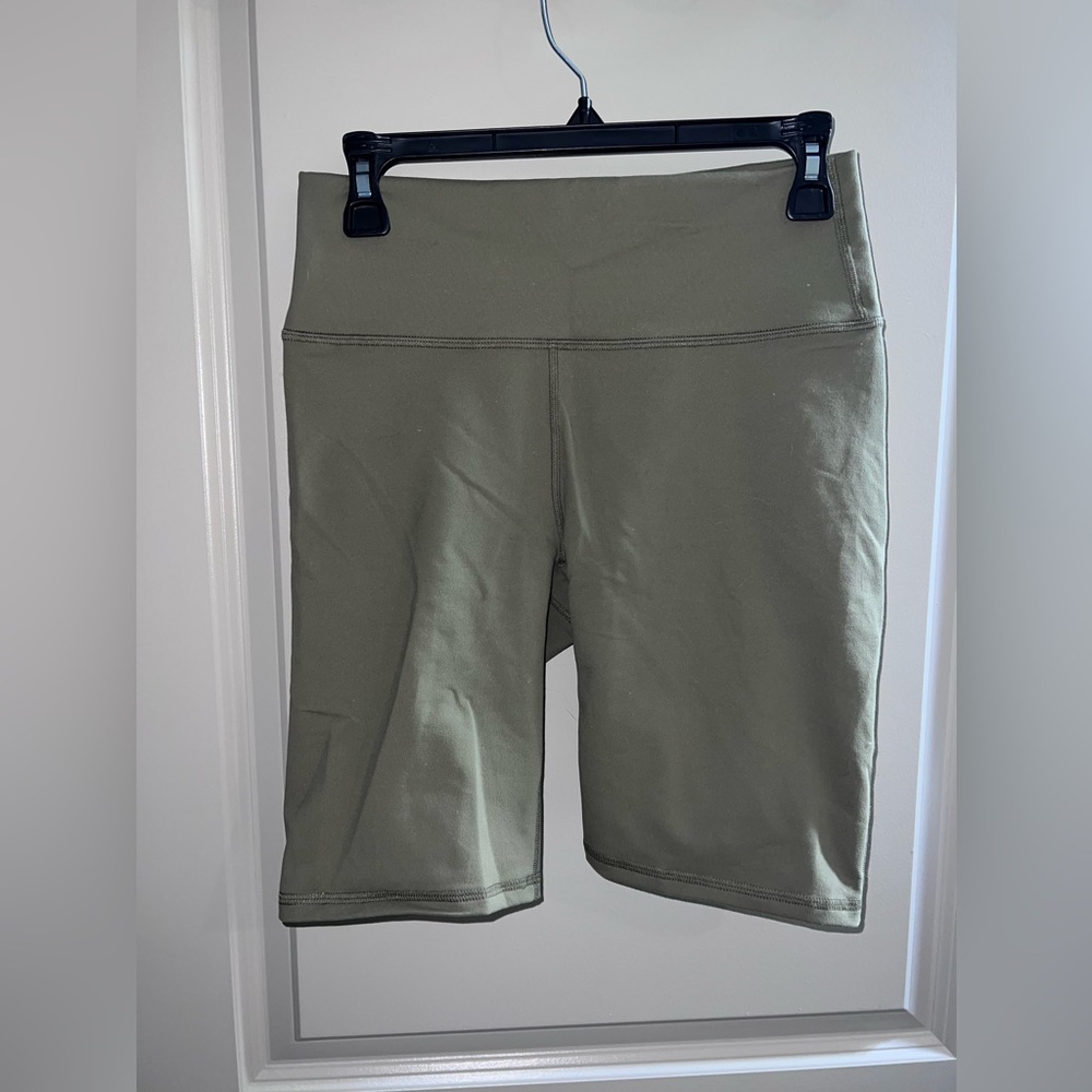 Fabletics Biker Shorts Size Medium 9” length